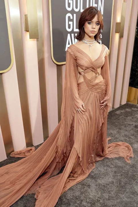 jenna ortega golden globes