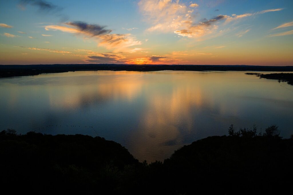 lake travis, austin texas, sunset-1832832.jpg