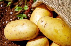 potatoes, vegetable, food-1585060.jpg